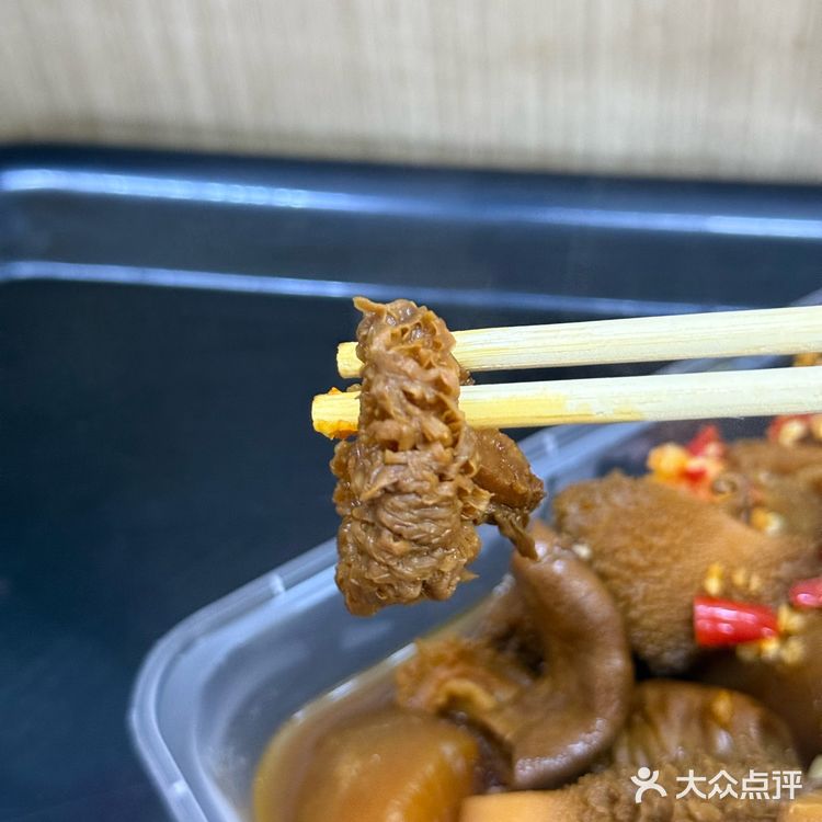 牛杂必吃榜：阿姨牛杂和顺盈小食横评