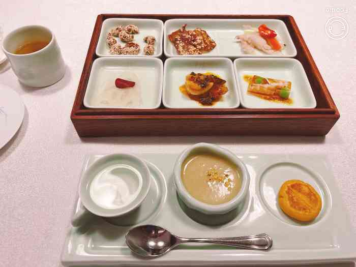 玉芝兰-"环境和服务绝对的满分,餐厅坐落在巨鹿路,."-大众点评移动版