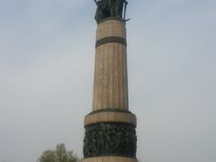 -人民防洪胜利纪念塔