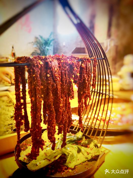 味蜀吾·沸腾三国火锅(商鼎路店)翡翠柳芽图片 - 第1张