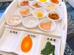 -桥香园过桥米线(国贸店)