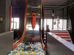 -嗨翻Hi-Fun竞技主题乐园·蹦床亲子生日轰趴(国光1937店)