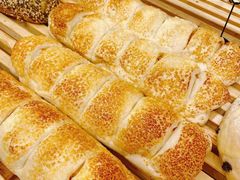 -焙丽拾光(麦凯乐直营店)