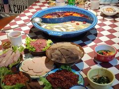 -王歘歘·chuǎ火锅(五道营店)