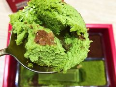 圣诞巧脆双拼蛋糕-好利来(新华百货店)