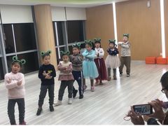 -小荧星艺校(浦东中环分校)