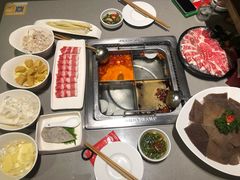 -海底捞火锅(武胜路凯德广场店)