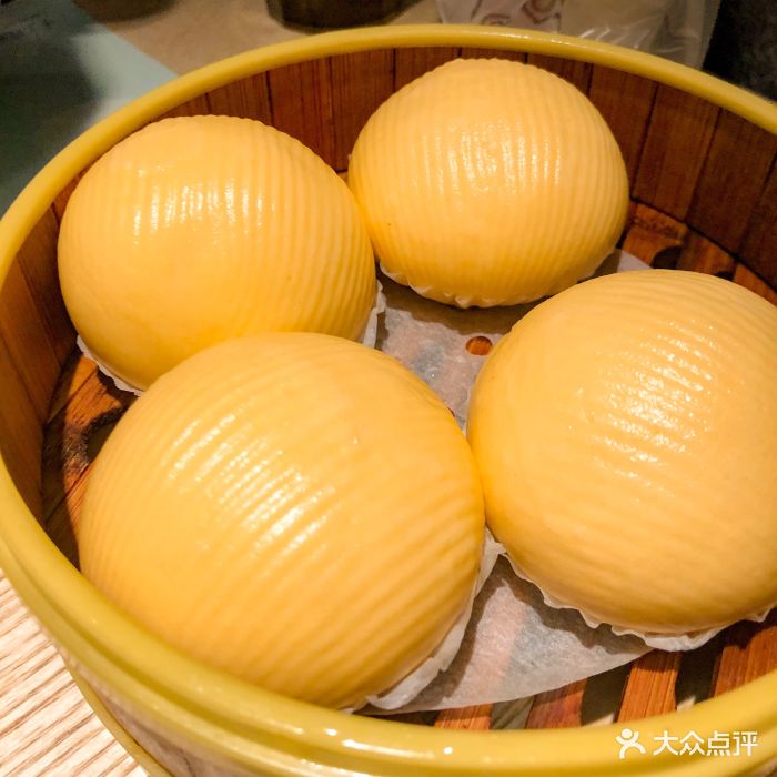 茶港港式茶餐厅(群光广场店)蛋黄流沙包图片 第1张