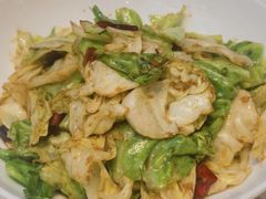 -阿瓦山寨·湘菜现炒·剁椒鱼头王(咸阳总店)
