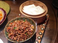 薄饼卷羊肉粒-楼兰新疆主题餐厅(苏州中心店)