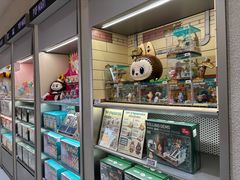 -泡泡玛特POPMART(蓝色港湾店)