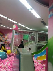 -孩子王童乐园(西安盛龙店)