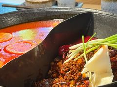 -鹿鸣山草本茶香火锅(园西路店)