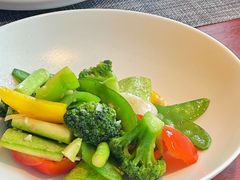 -MONICH牛排融合餐厅(和义大道购物中心店)