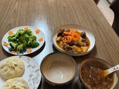 -鲸励母婴月嫂(望京店)