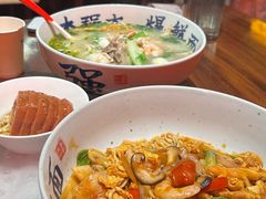 -李犟大爆鳝面·手工蟹黄包(湖滨西湖店)