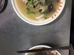 -文山荷鲜居(翠湖店)
