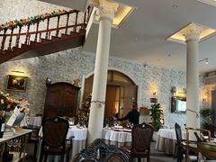 -La Villa French Restaurant