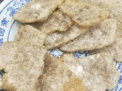 老北京炸灌肠-门框胡同百年卤煮(新街口店)