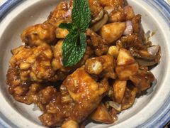 鲍鱼焖鸡-京味斋·北京烤鸭(北京南站洋桥店)