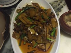 -蔼若春.传承三十年云南菜(金碧公园店)