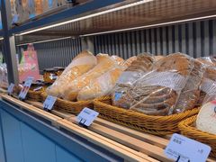 -面包新语(龙湖·西宸天街店)