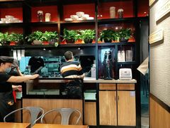 -渝是乎酸菜鱼·川渝小炒(新世界百货望京店)