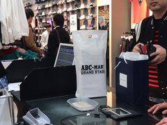 -ABC MART(心斎橋店)