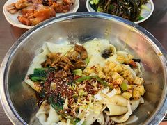 -爱骅裤带面馆(东木头市店)