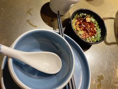 -左庭右院鲜牛肉火锅(金山万达店)