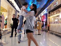 -八一路好吃街(雨田商务大厦店)