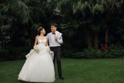 -莫兰迪婚纱摄影