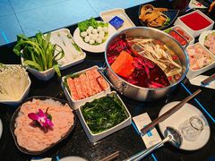 -唯爱KTV聚会餐厅(仙林东城汇店)