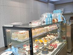 面包甜点陈列柜-巴黎优朵烘焙馆(菱角湖壹号店)