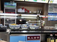 -陇上全荟兰州传统牛肉面(延吉路店)