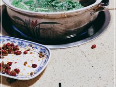 -东巴谷野生菌火锅餐厅
