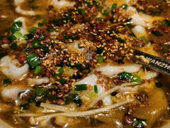 酸菜鱼片-老头儿油爆虾(星光一期店)