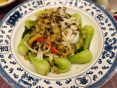 雪菜炒鲜鱿-宁波状元楼酒店(和义路店)