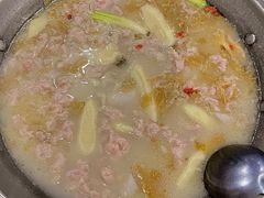 -老来福·非遗酸汤兔(凯旋路店)