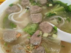 -明姨仔潮汕美食·碳炉猪脚·汕尾牛腩饭·起片鸡煲(起义路店)