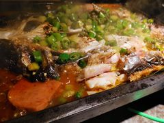 碧绿青椒芒果鱼-夯鱼烤鱼·尔滨地标美食(保健路店)