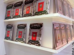 -HOT CRUSH趁热集合·现烤面包(上海环球港店)