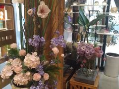 -新华里咖啡书吧(新华书店小寨店)