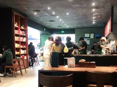 大堂-星巴克臻选(深圳华强北茂业店)