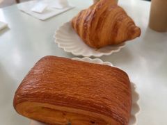 -VERIE BAKEHOUSE