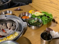 小菜-姜虎东白丁烤肉(恒隆广场店)