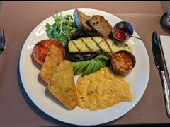 -Oasis Bar & Grill