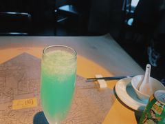 -穹六人间 people 6(岳阳路店)