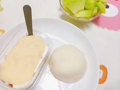 -蜜蜂小象·榴莲千层蛋糕(时代汇11栋店)