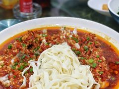 -湖南人家湘菜馆(镇江路店)